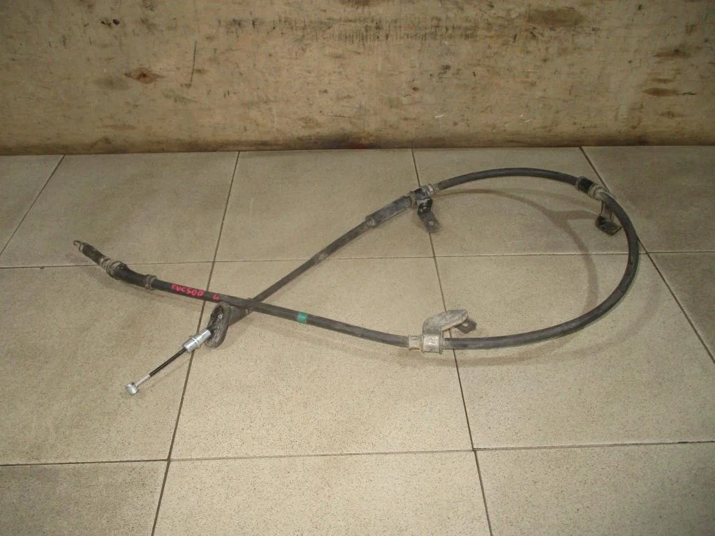 Трос ручника Hyundai Tucson 1 JM