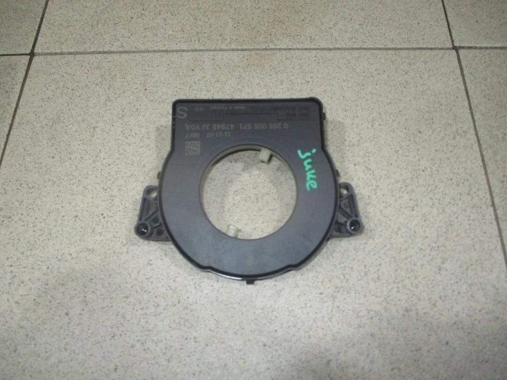 Датчик угла поворота руля Nissan Juke F15