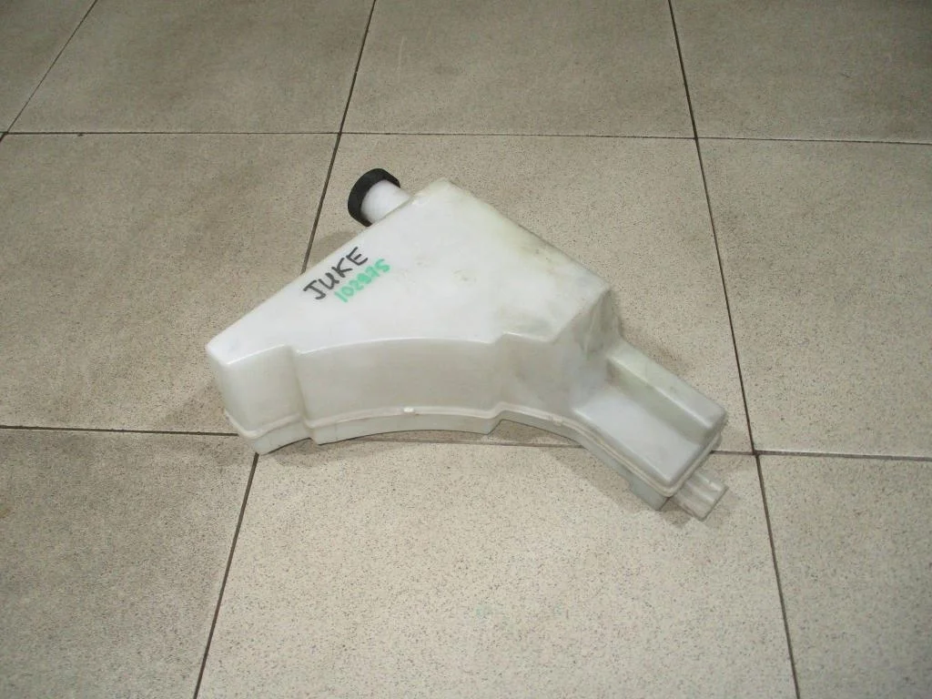 Бачок расширительный Nissan Juke F15