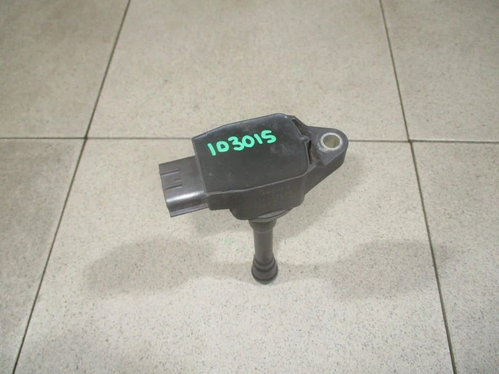 Катушка зажигания Nissan Juke F15