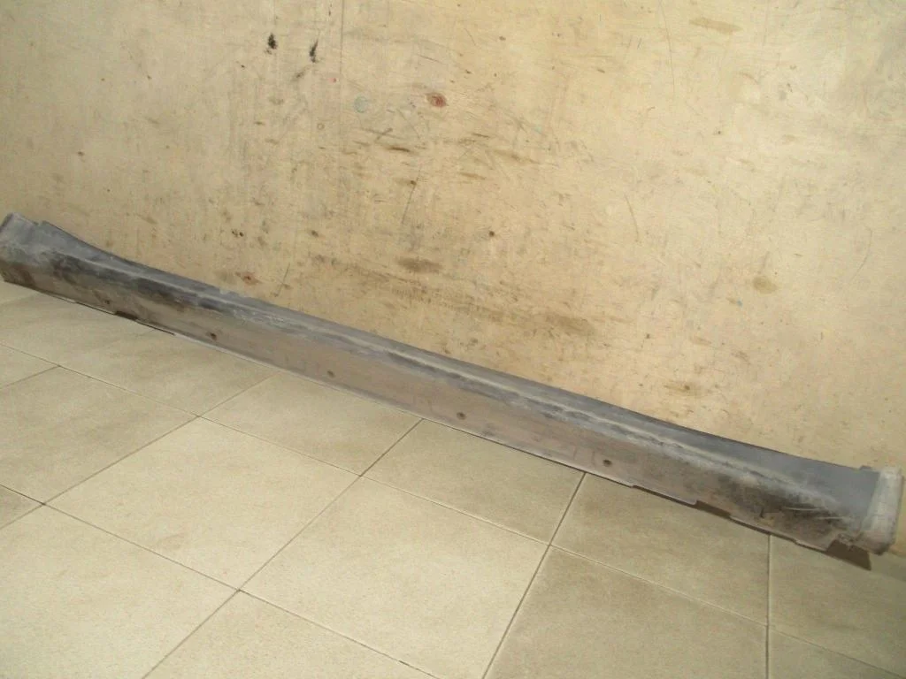 Накладка порог наружная Nissan Juke F15