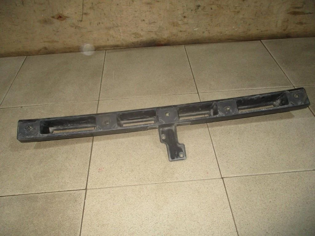 Кронштейн заднего бампера Ford Focus 2