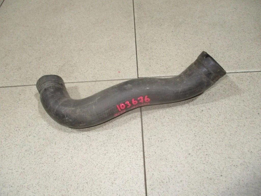 Патрубок Peugeot 207 2008