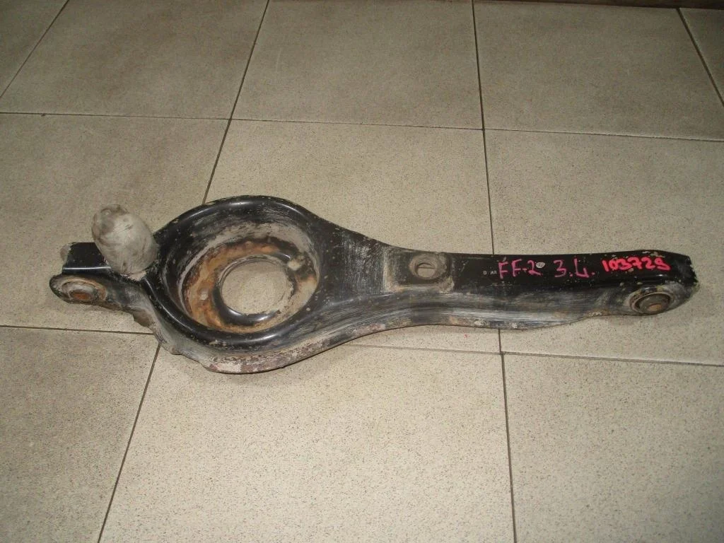 Рычаг задний нижний Ford Focus 2