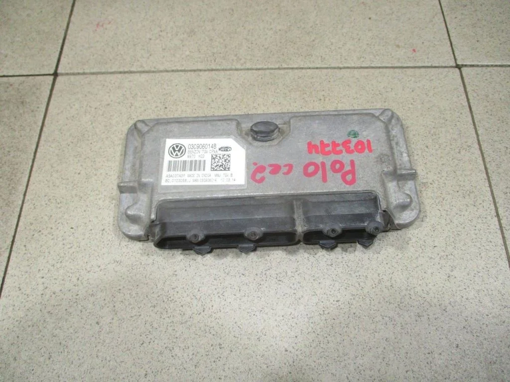 Блок управления двигателем Volkswagen Polo 5
