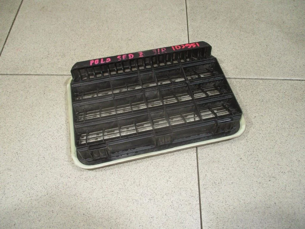 Решетка вентиляционная Volkswagen Polo 5 2014