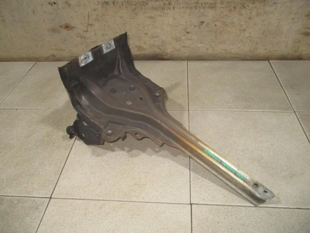 Кронштейн замка капота Lexus NX200t 2015 AZ10