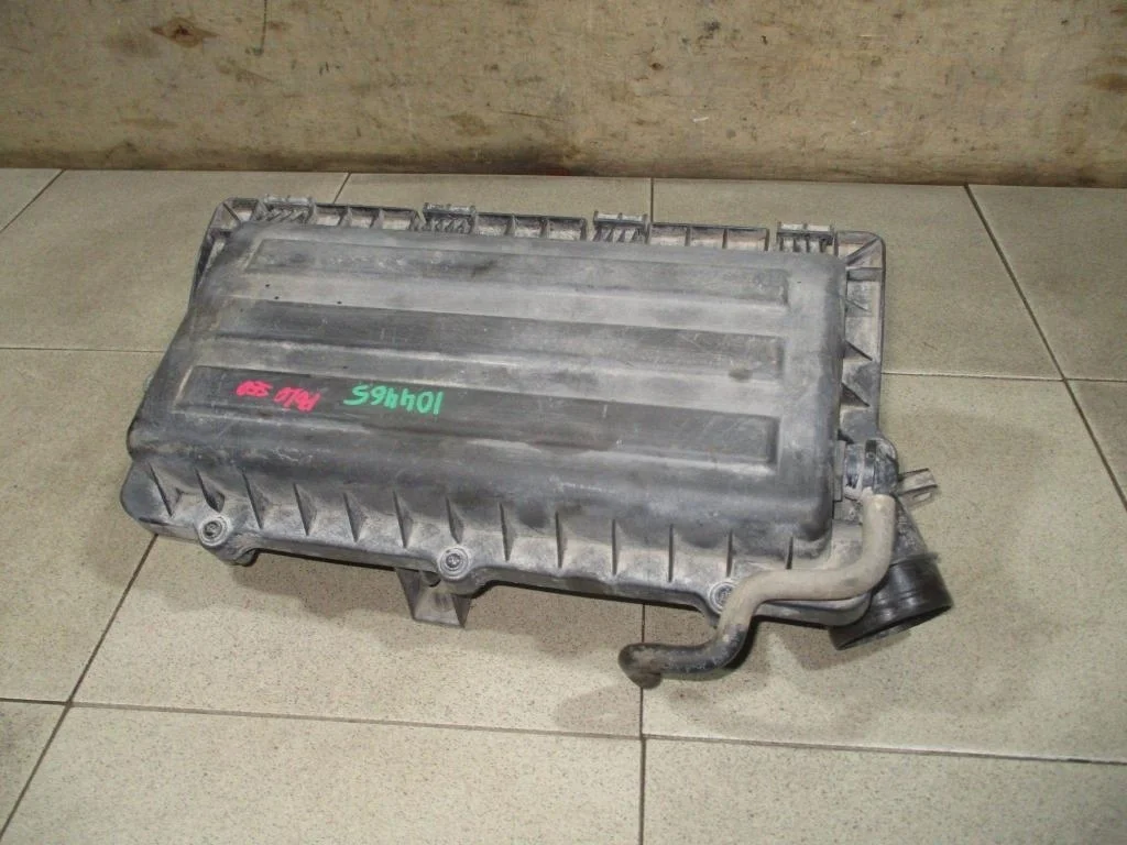 Корпус воздушного фильтра Volkswagen Polo 5