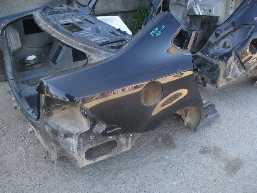 Крыло заднее правое Volkswagen Polo 5