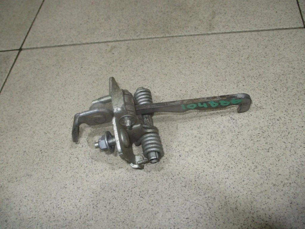 Ограничитель двери Renault Logan 1 L90