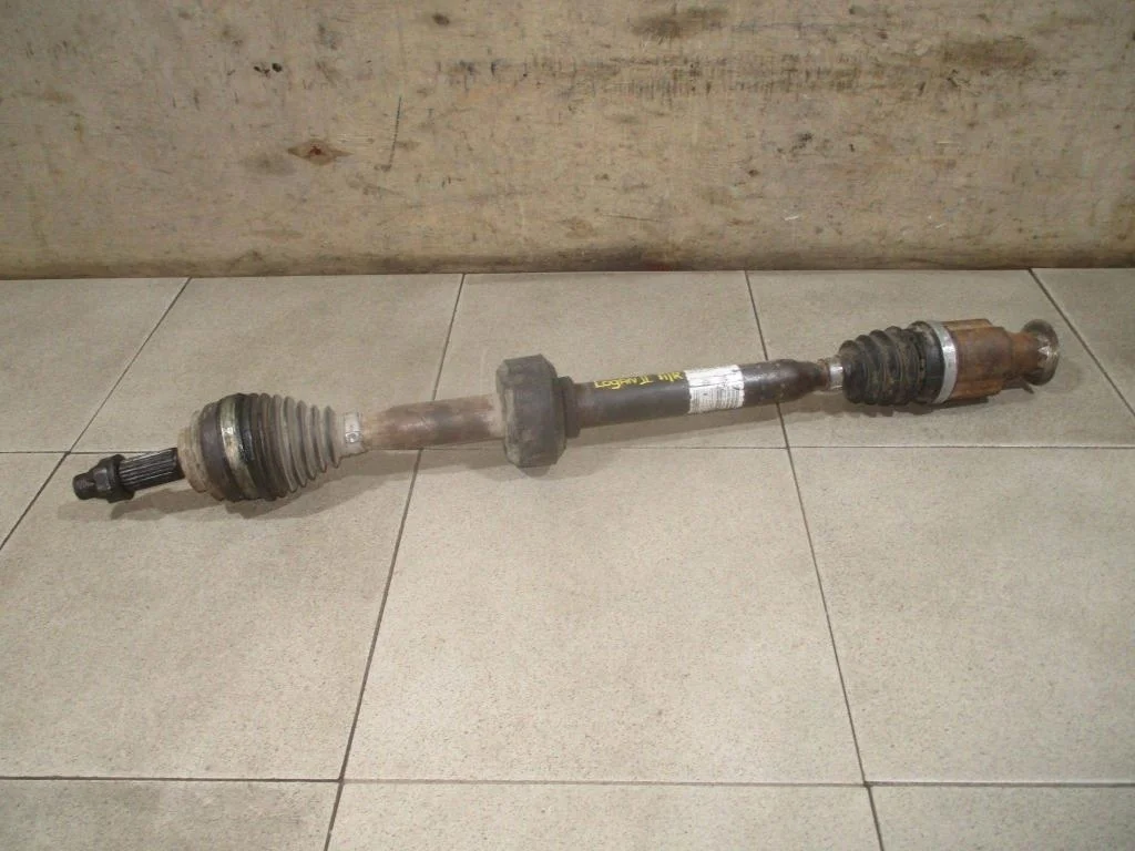 Полуось передняя правая Renault Logan 2 L52