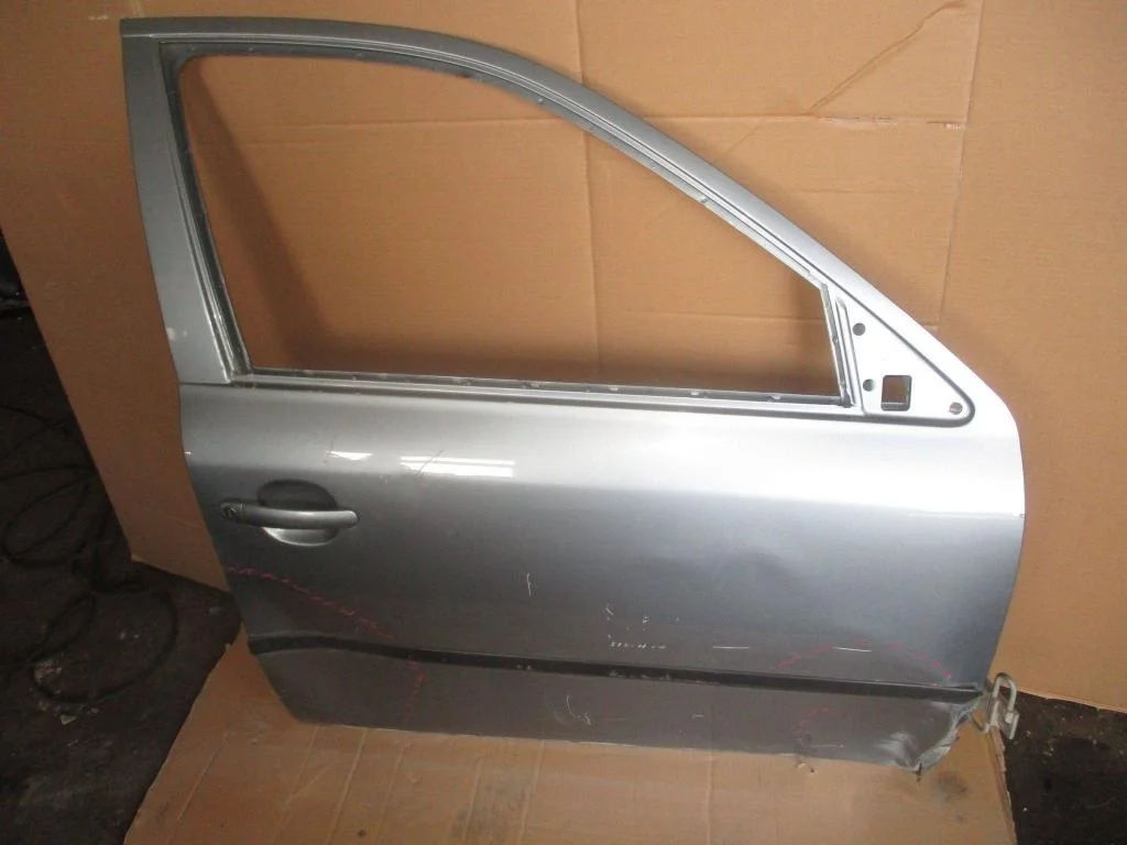Дверь передняя правая Skoda Octavia 1 A4