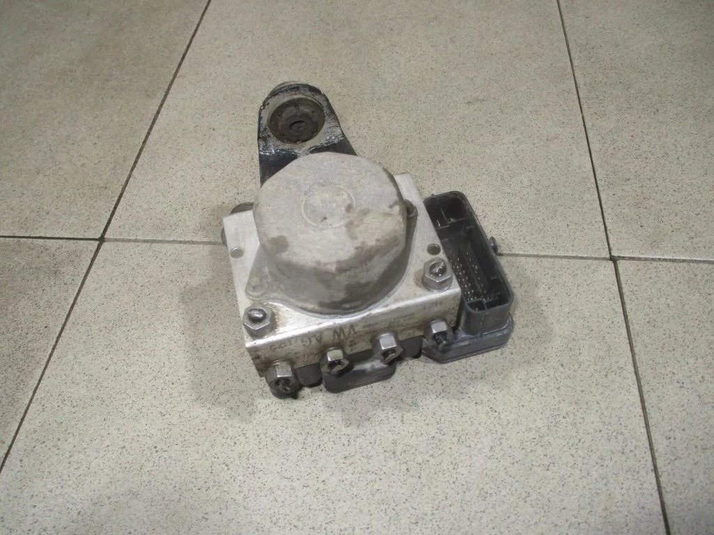 Блок abs Volkswagen Polo 5