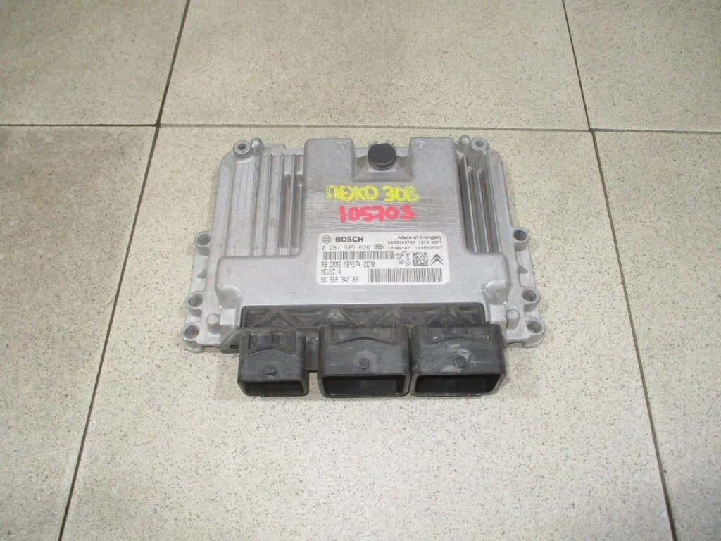 Блок управления двигателем Peugeot 308 2010 T7