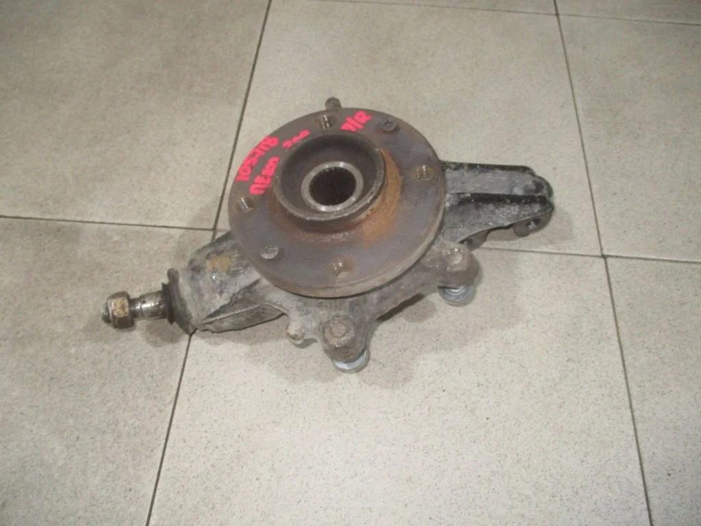 Кулак поворотный передний правый Peugeot 308 T7