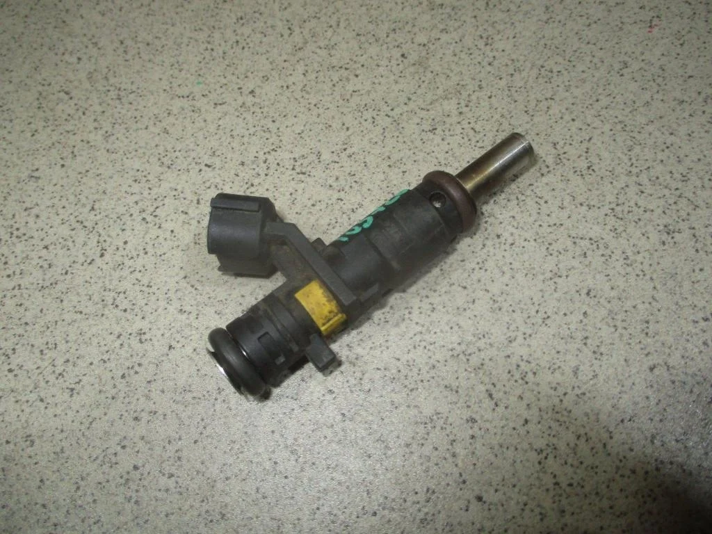 Форсунка топливная Peugeot 308 T7