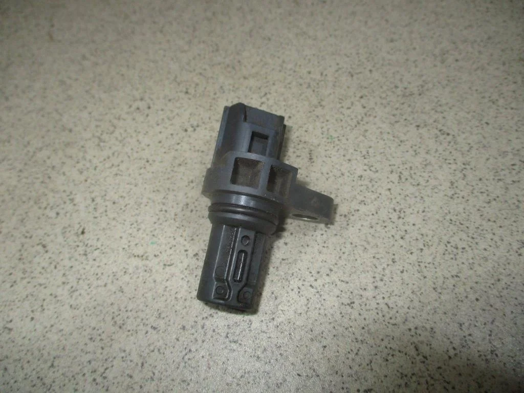 Датчик положения распредвала Mitsubishi Lancer 10 CY