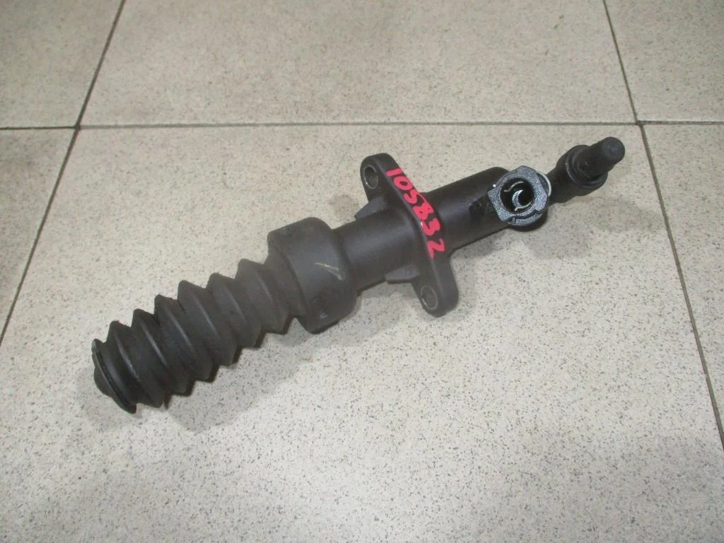 Цилиндр сцепления рабочий Peugeot 308 2010 T7