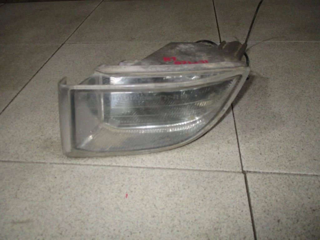 Фара противотуманная левая Toyota Land Cruiser Prado J120