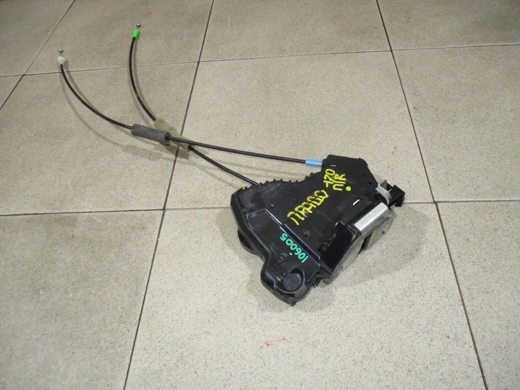 Замок двери задней правой Toyota Land Cruiser Prado J120