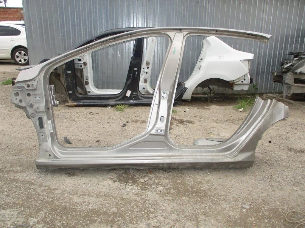 Порог со стойкой левый Peugeot 308 T7