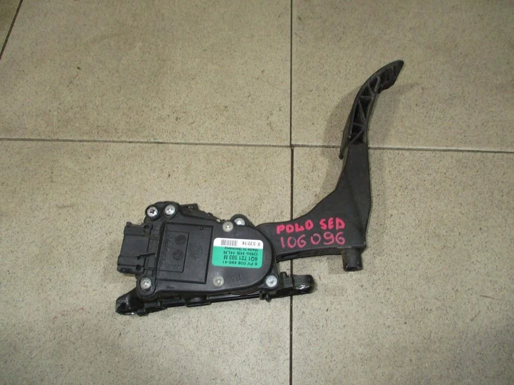 Педаль газа Volkswagen Polo 5