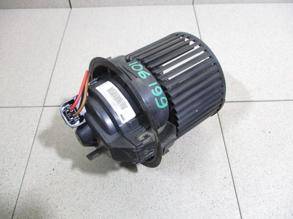 Моторчик печки Renault Logan 2 L52