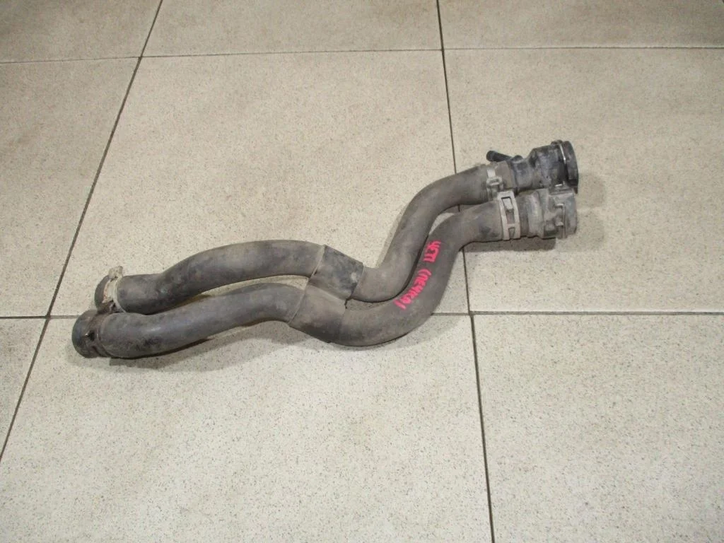 Патрубок отопителя Skoda Yeti 2012 5L