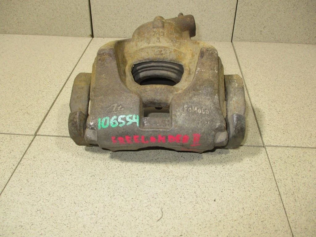 Суппорт передний левый Land Rover Freelander 2 2008 L359