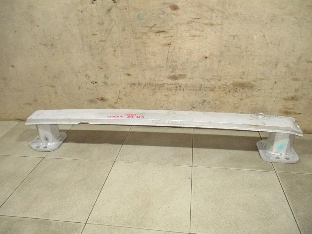 Усилитель заднего бампера Peugeot 308 T7