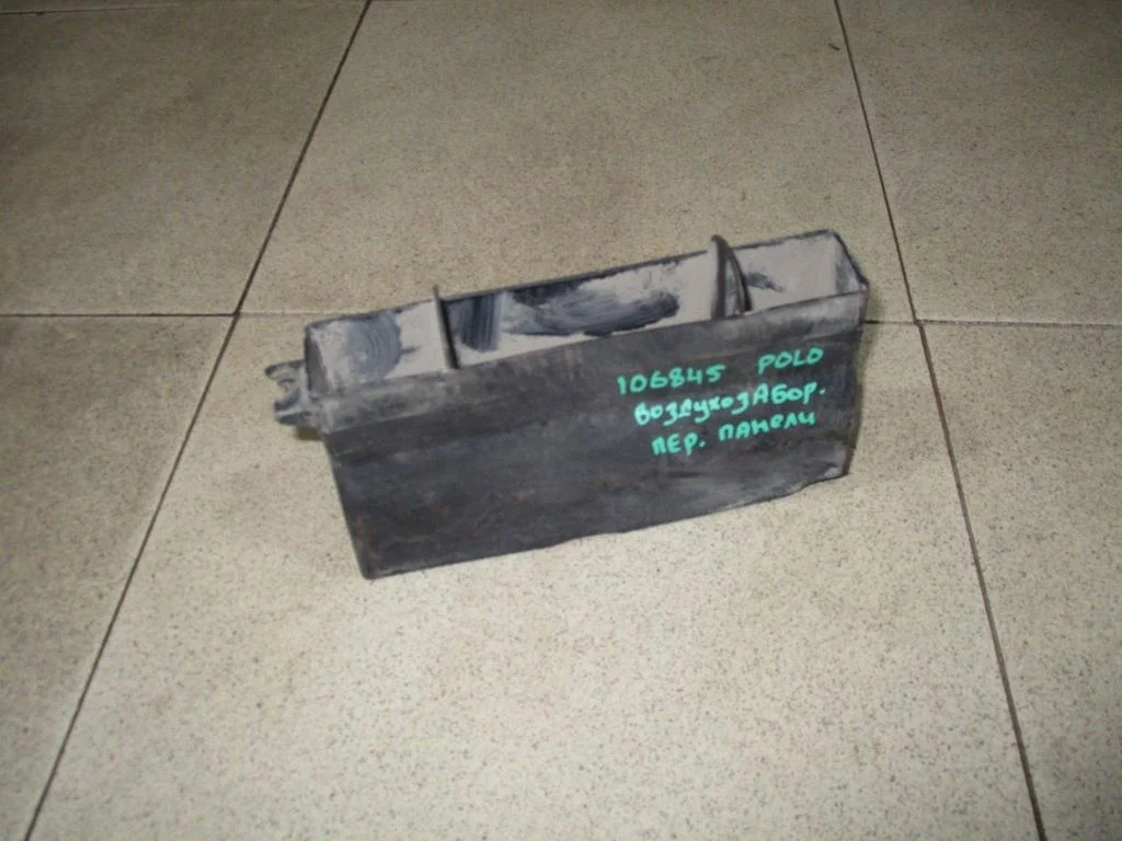 Воздуховод Volkswagen Polo 5