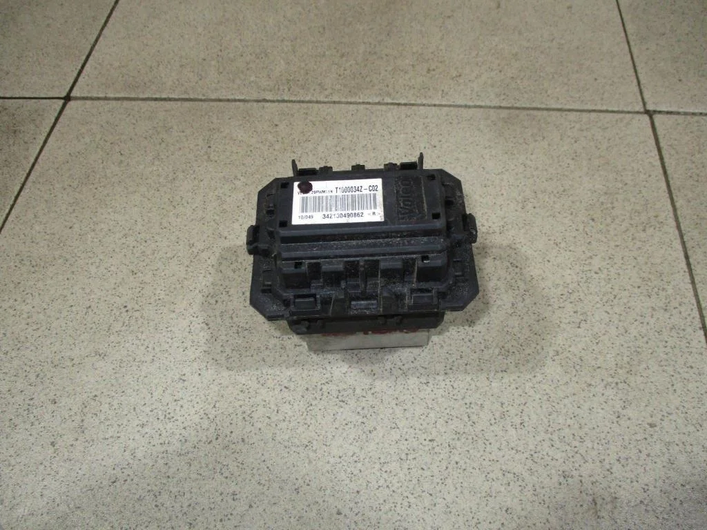 Резистор отопителя Peugeot 308 T7