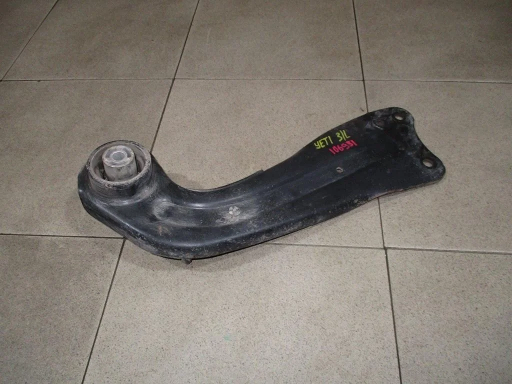 Рычаг задний продольный левый Skoda Yeti 5L