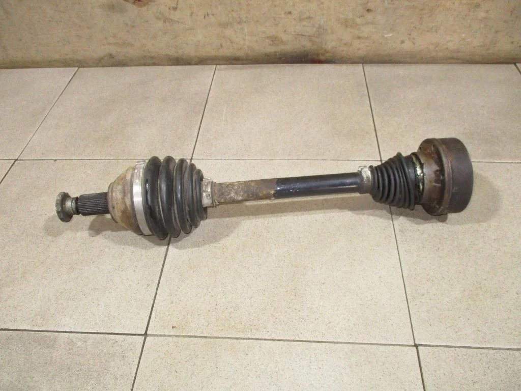 Полуось передняя левая Volkswagen Polo 5