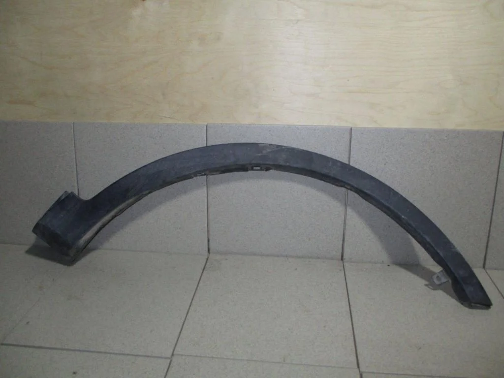 Накладка переднего крыла правого Toyota RAV4 A40