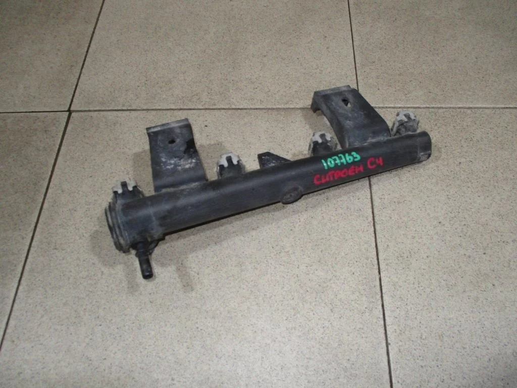 Рейка топливная Citroen C4 2007 LC