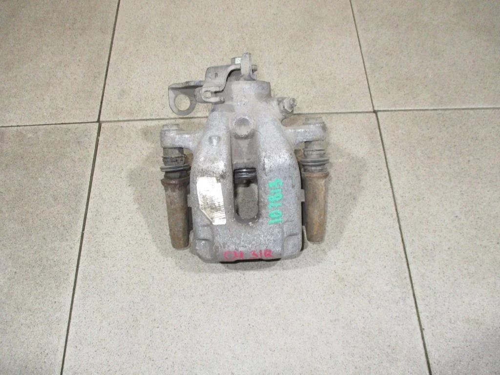 Суппорт задний правый Citroen C4 2007 LC