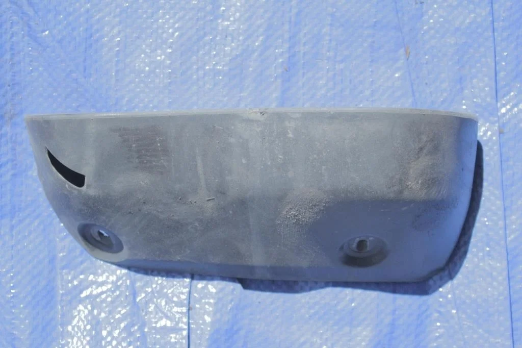 Б.у. брызговик MITSUBISHI PAJERO V97W MITSUBISHI PAJERO V97W