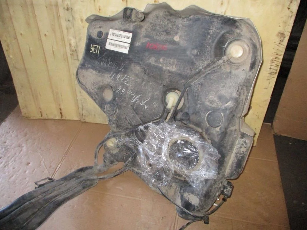 Бак топливный Skoda Yeti 2012 5L