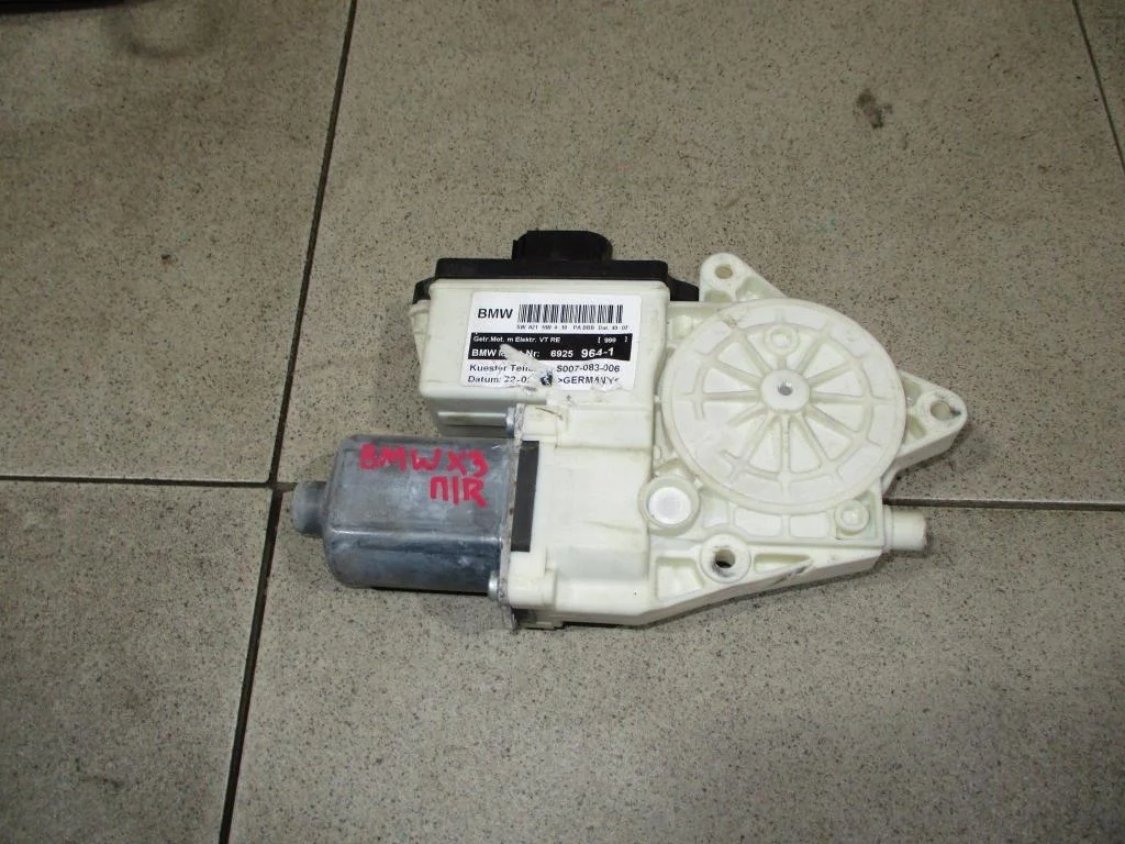 Моторчик стеклоподъемника BMW X3 2008 E83