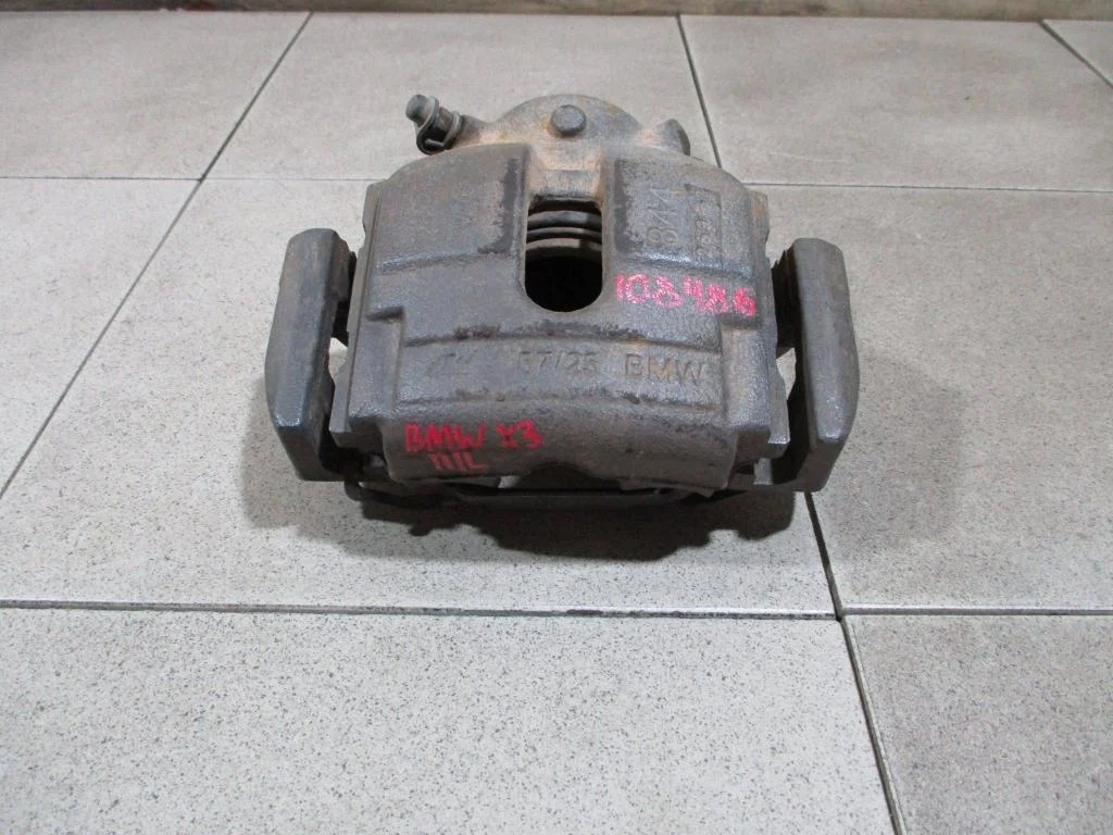 Суппорт передний левый BMW X3 2008 E83