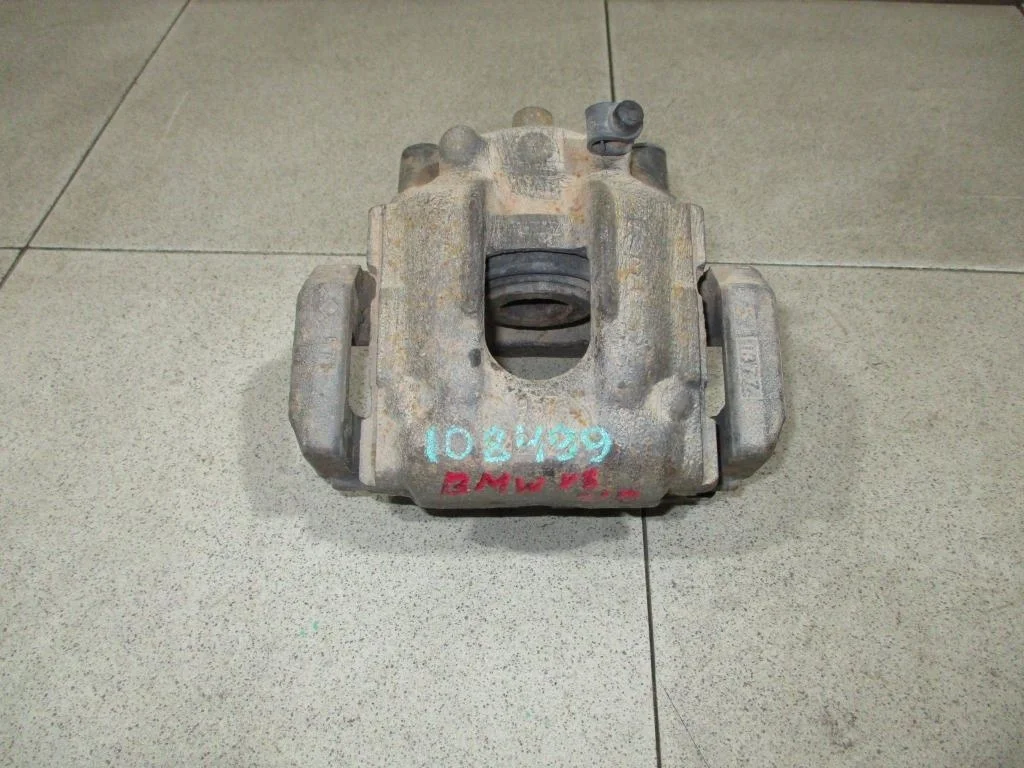 Суппорт задний правый BMW X3 2008 E83