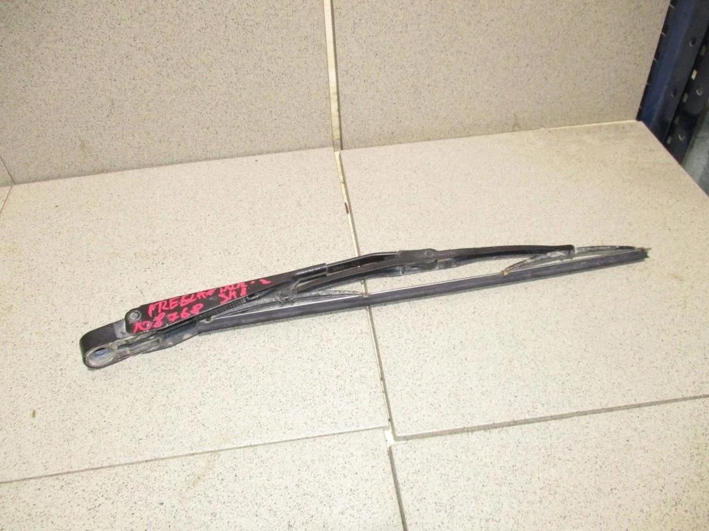 Поводок стеклоочистителя заднего Land Rover Freelander 2 2008 L359