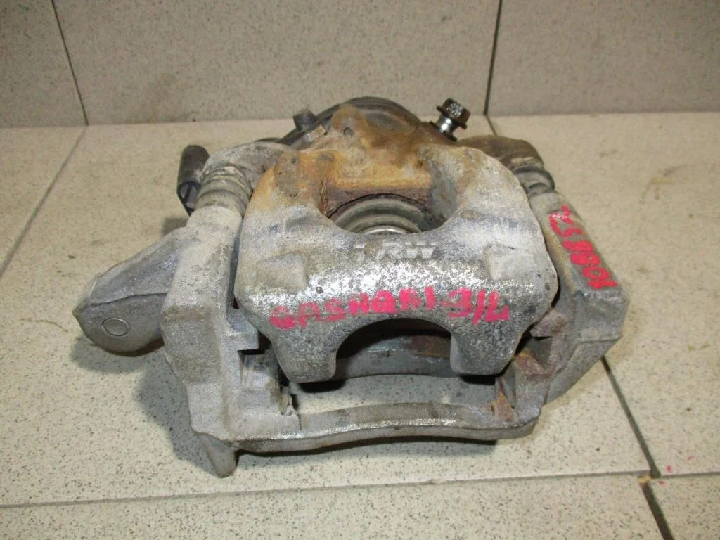 Суппорт задний левый Nissan Qashqai 2014 J11