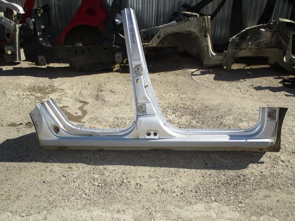 Порог со стойкой правый Renault Logan 1 L90