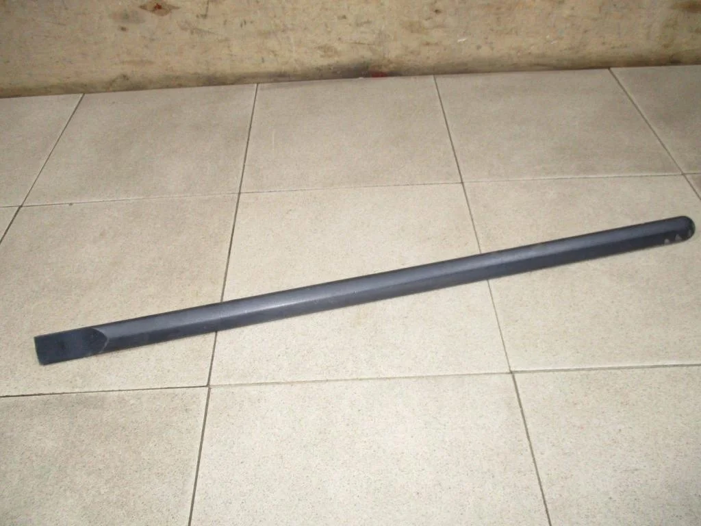 Молдинг задней двери Renault Logan 1 L90