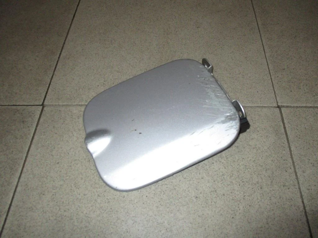 Лючок бензобака Renault Logan 1 L90