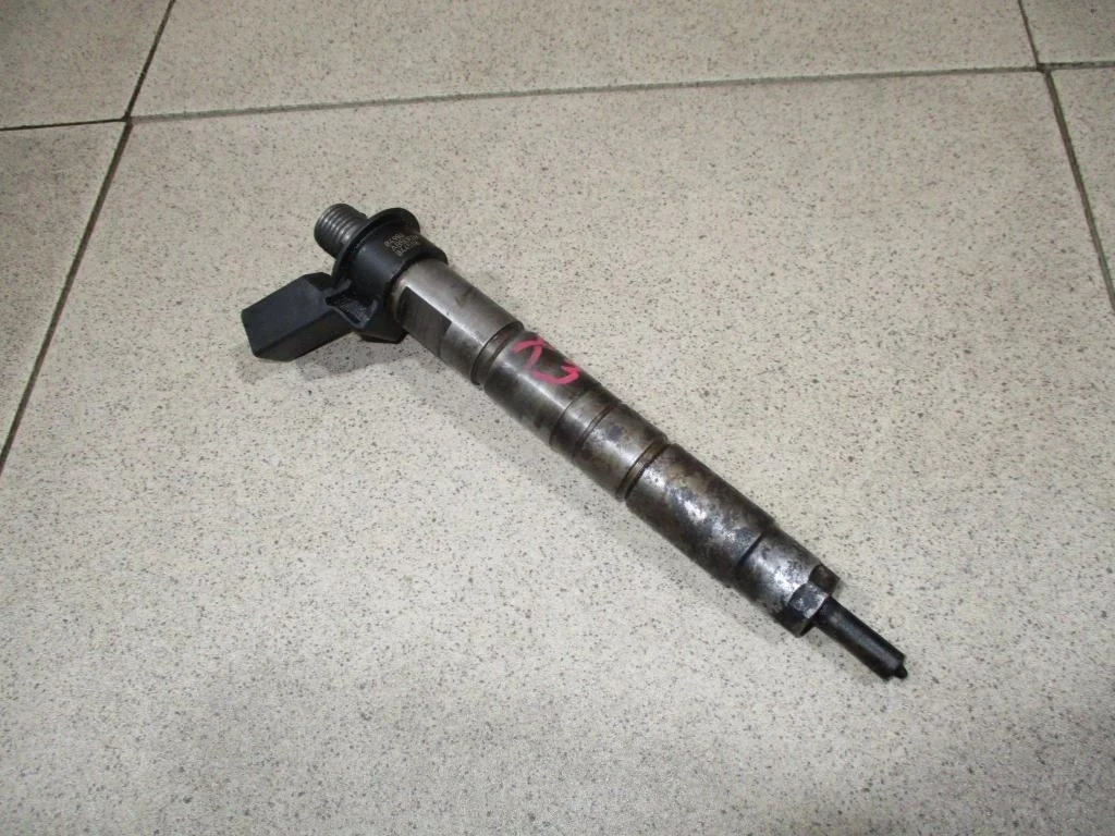 Форсунка дизельная BMW X3 2008 E83