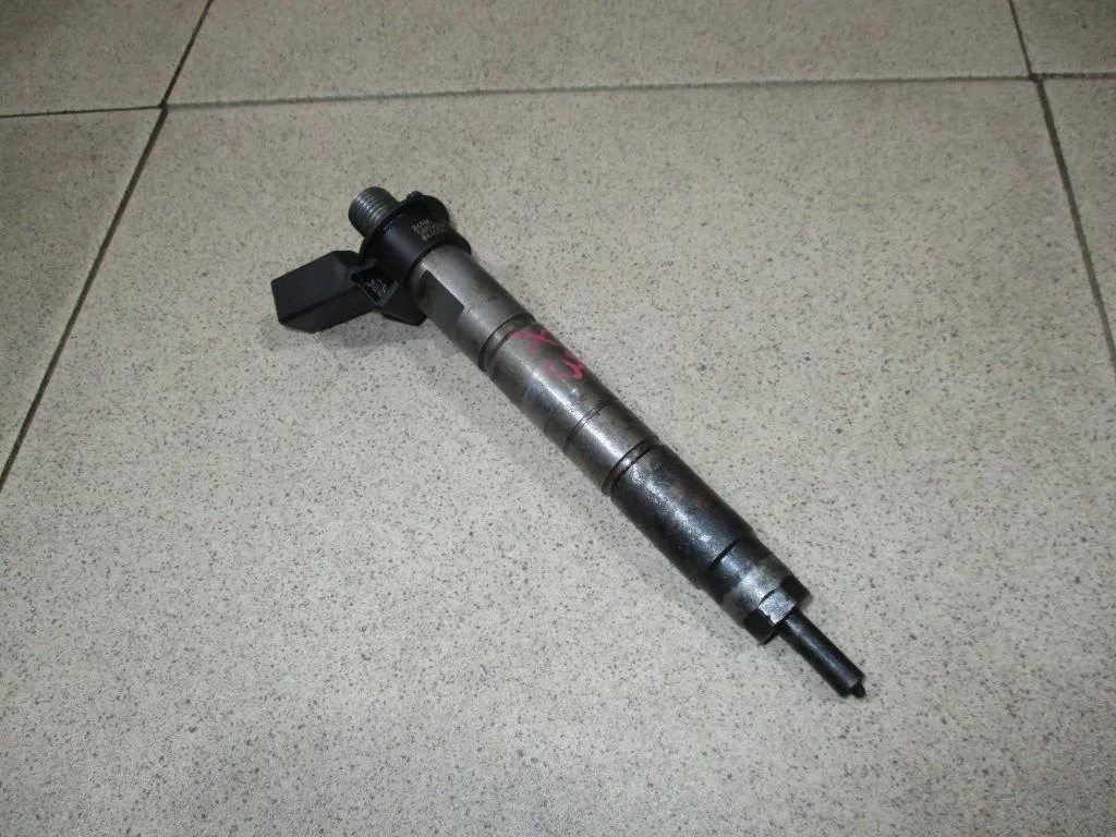 Форсунка дизельная BMW X3 2008 E83