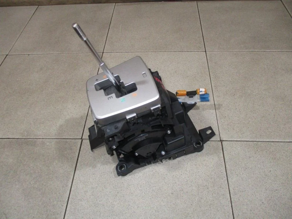 Кулиса акпп Toyota Corolla E150